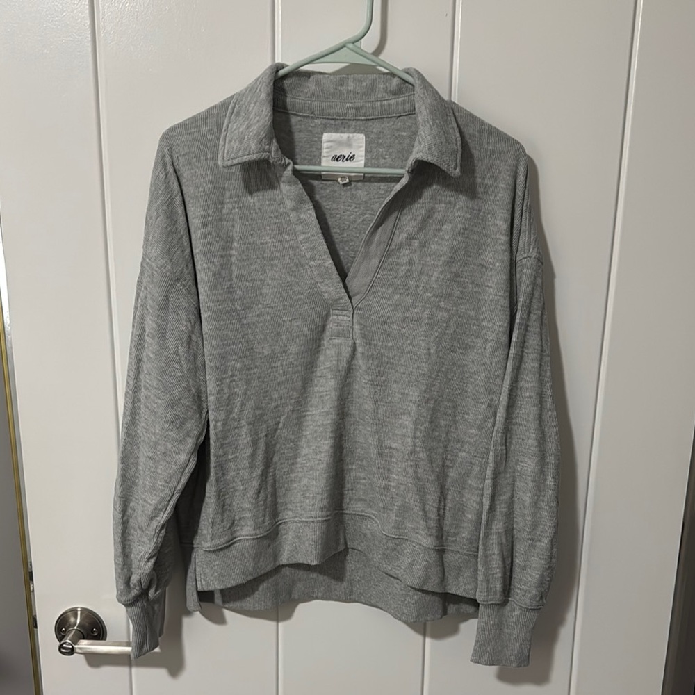 Gray Aerie Collared Sweatshirt